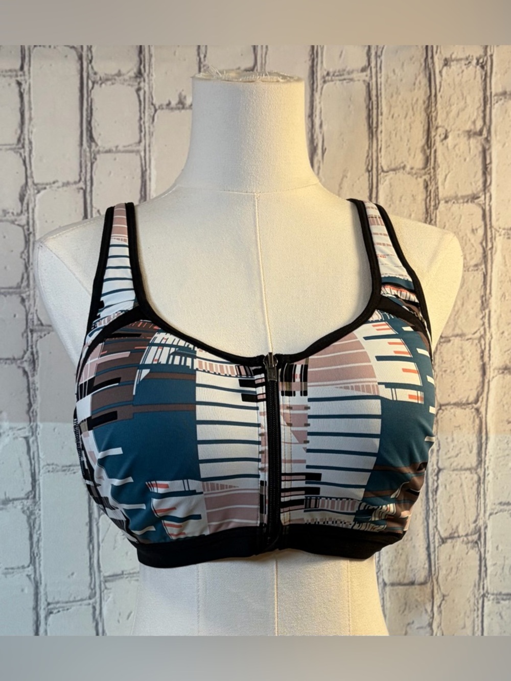 Victoria Sport Size:36DDD Front-Zip Sports Bra - Blue Multi Soutien-Gorge